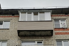 Отделка балкона виниловым сайдингом