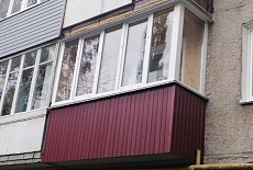 Отделка балкона профнастилом